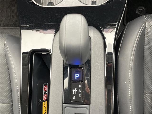 Toyota PRIUS 2023 8272522-13