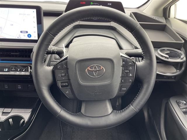 Toyota PRIUS 2023 8272522-22