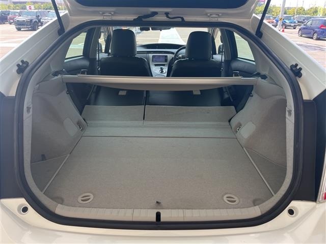 Toyota PRIUS 2013 8272523-12