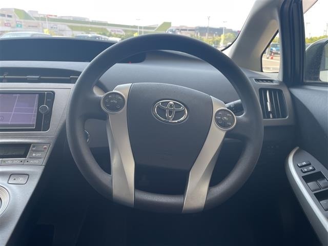 Toyota PRIUS 2013 8272523-14