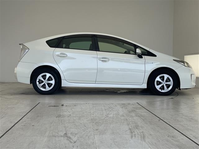 Toyota PRIUS 2013 8272523-2