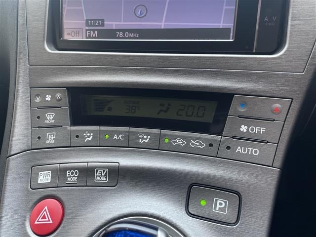 Toyota PRIUS 2013 8272523-7