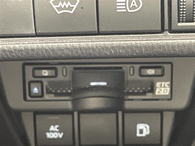 Toyota PRIUS 2024 8272524-10