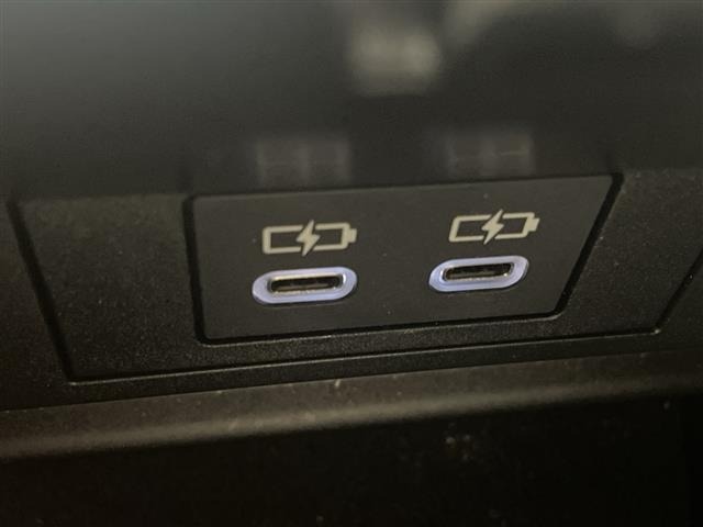Toyota PRIUS 2024 8272524-12