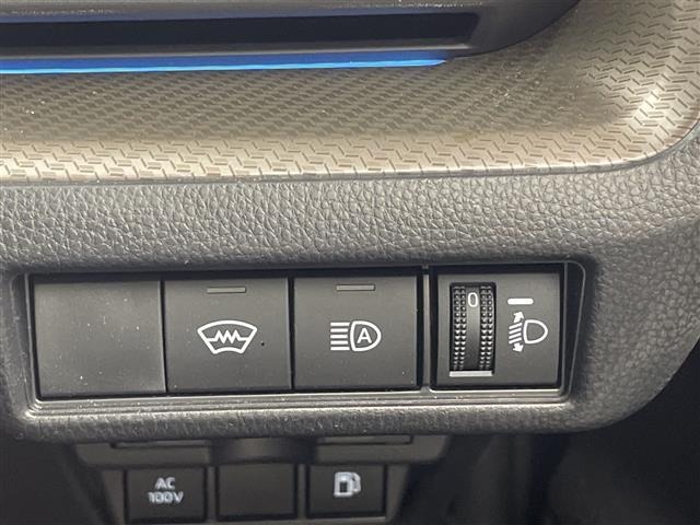 Toyota PRIUS 2024 8272524-3