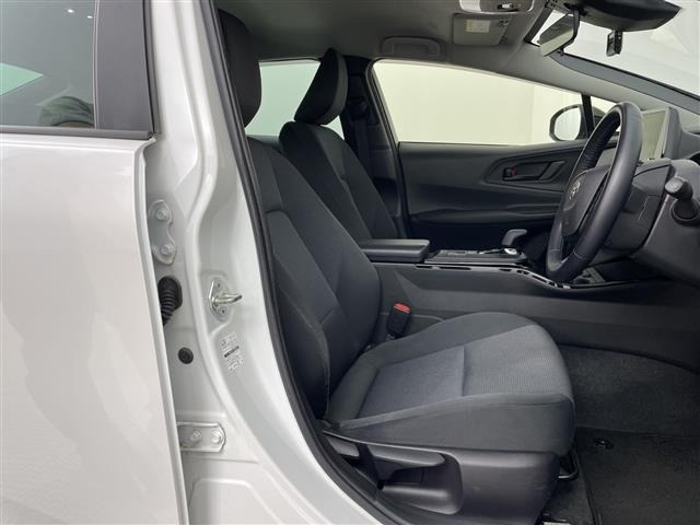 Toyota PRIUS 2023 8272526-1