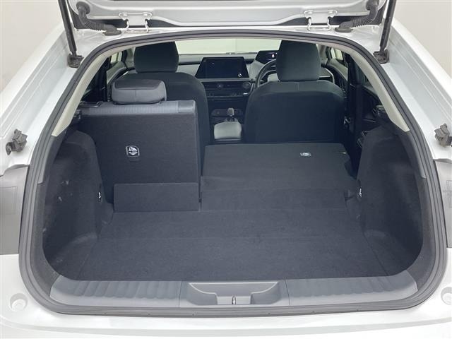 Toyota PRIUS 2023 8272526-10