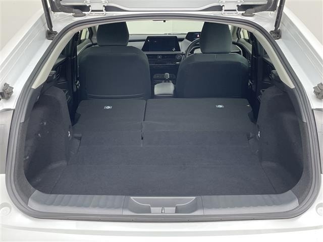 Toyota PRIUS 2023 8272526-11