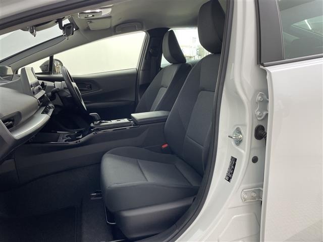 Toyota PRIUS 2023 8272526-3