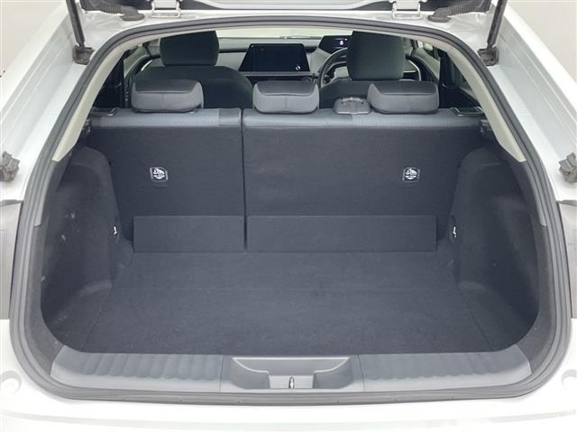 Toyota PRIUS 2023 8272526-8