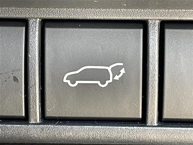 Toyota PRIUS 2025 8272527-1