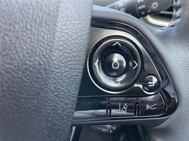 Toyota PRIUS 2017 8272529-10