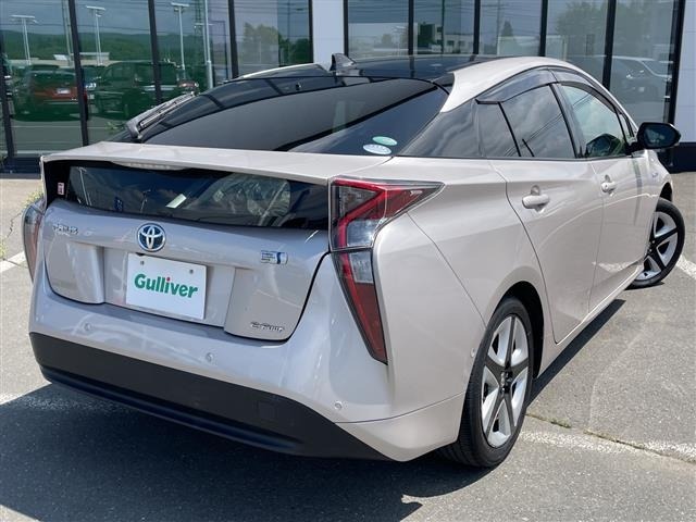 Toyota PRIUS 2017 8272529-19