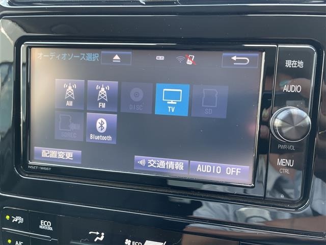 Toyota PRIUS 2017 8272529-7