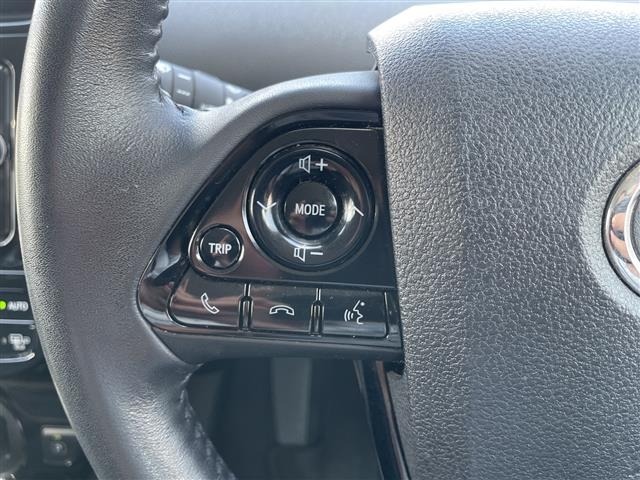 Toyota PRIUS 2017 8272529-9