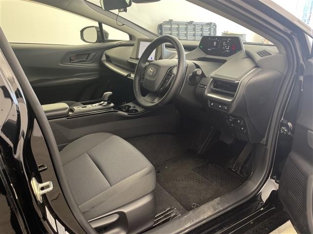 Toyota PRIUS 2023 8272530-1