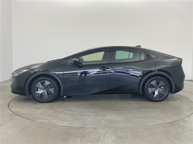 Toyota PRIUS 2023 8272530-19
