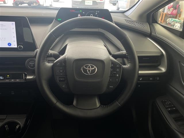 Toyota PRIUS 2023 8272530-2
