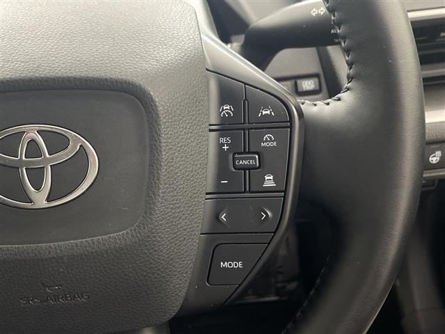 Toyota PRIUS 2023 8272530-6