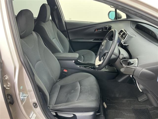 Toyota PRIUS 2018 8272534-1