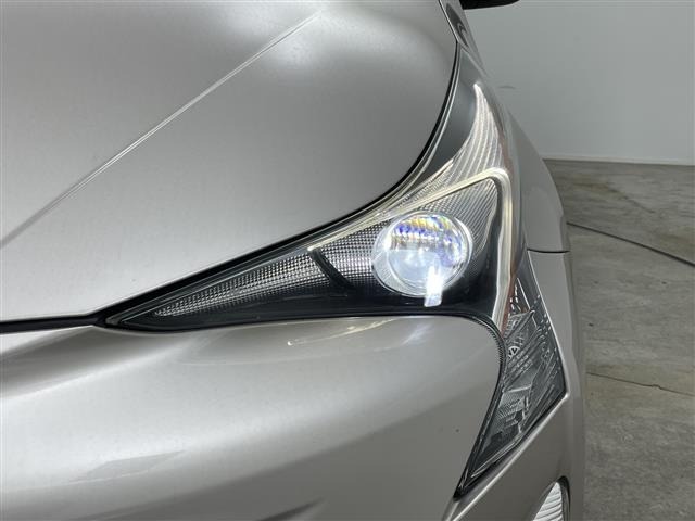 Toyota PRIUS 2018 8272534-2