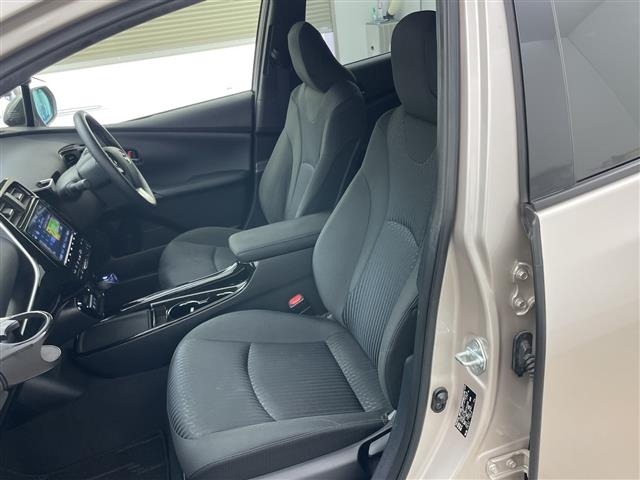 Toyota PRIUS 2018 8272534-7