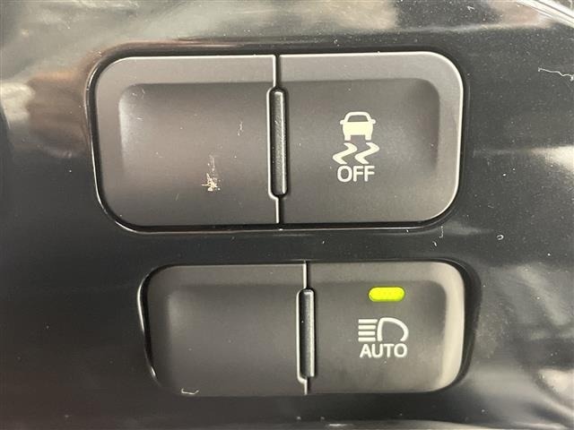 Toyota PRIUS 2015 8272535-2