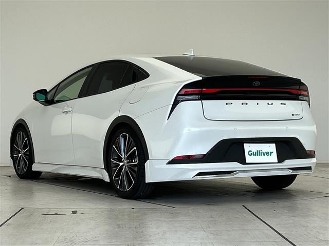 Toyota PRIUS 2025 8272536-4
