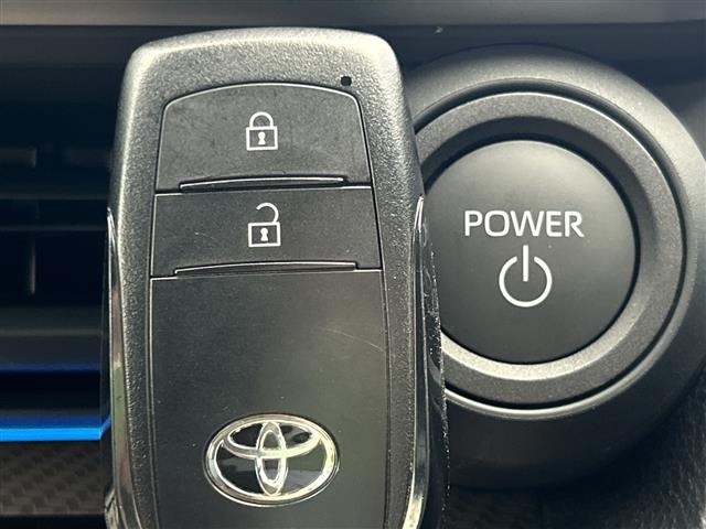 Toyota PRIUS 2025 8272536-8