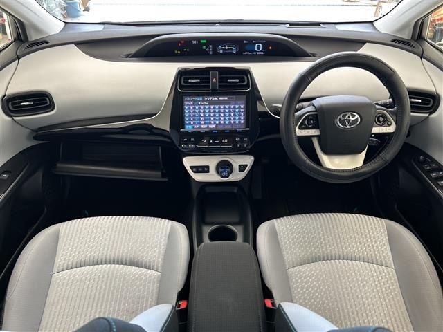 Toyota PRIUS 2017 8272537-15