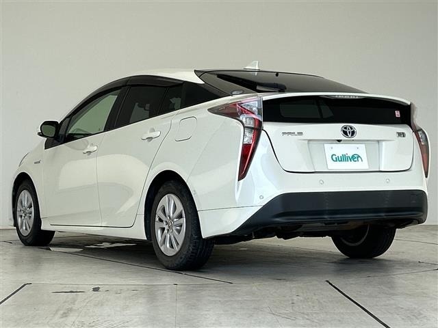 Toyota PRIUS 2017 8272537-22