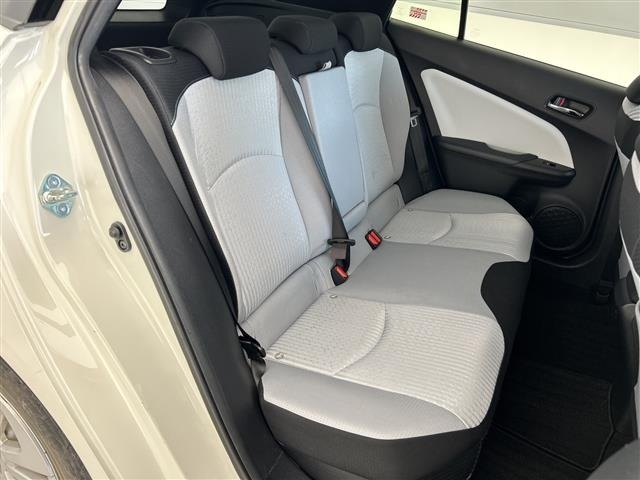 Toyota PRIUS 2017 8272537-9