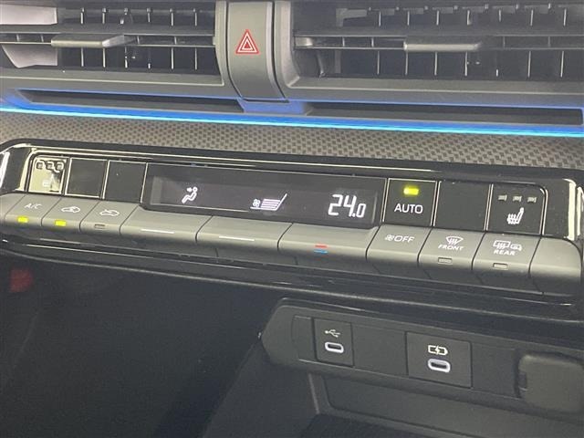 Toyota PRIUS 2025 8272538-12