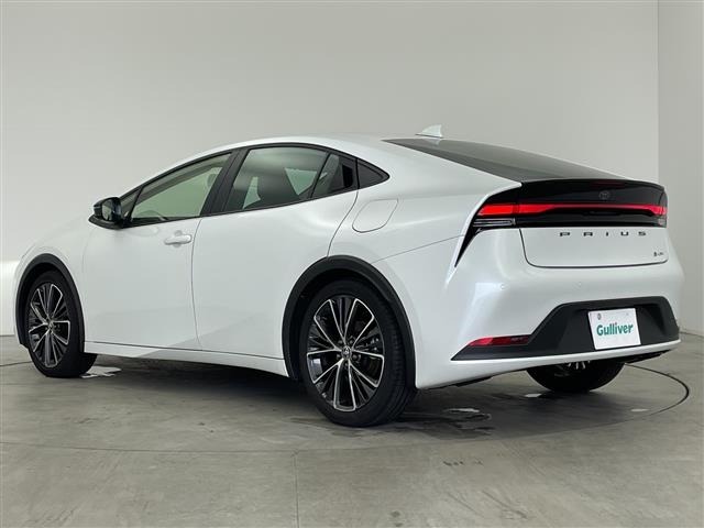 Toyota PRIUS 2025 8272538-13