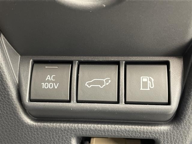 Toyota PRIUS 2023 8272539-1