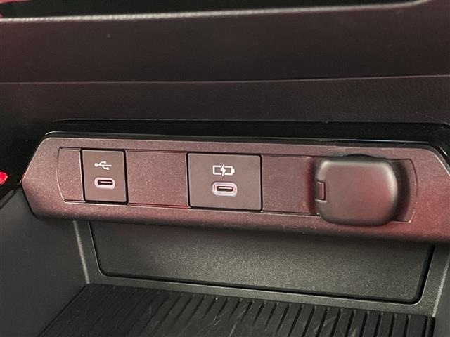 Toyota PRIUS 2023 8272539-11