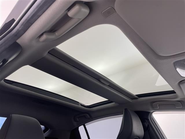 Toyota PRIUS 2023 8272539-17
