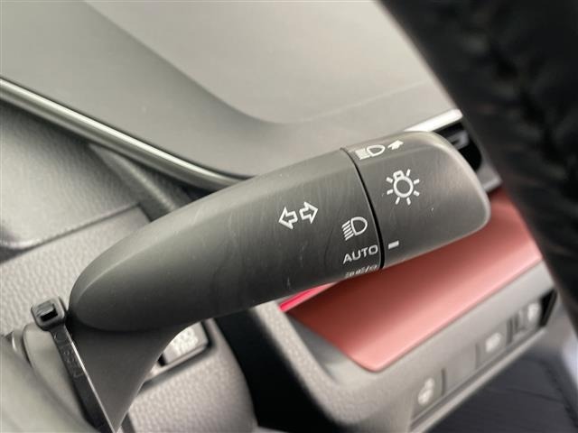 Toyota PRIUS 2023 8272539-9