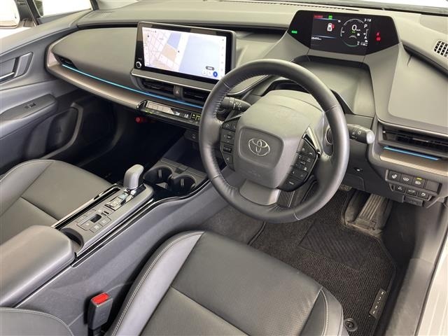 Toyota PRIUS 2023 8272540-1