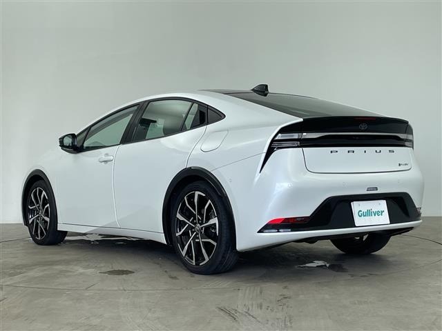 Toyota PRIUS 2023 8272540-13