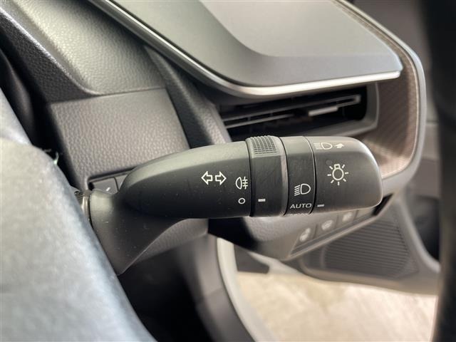 Toyota PRIUS 2023 8272540-18