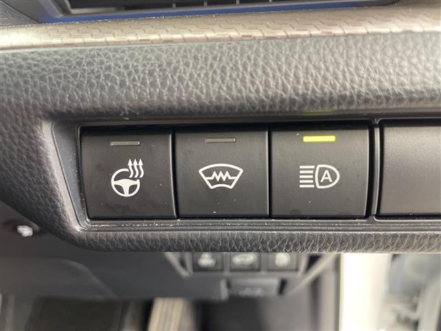 Toyota PRIUS 2023 8272540-4