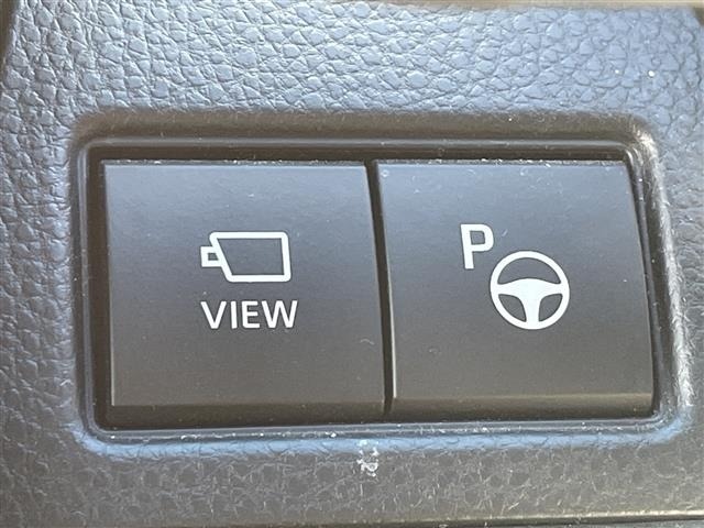 Toyota PRIUS 2023 8272541-18