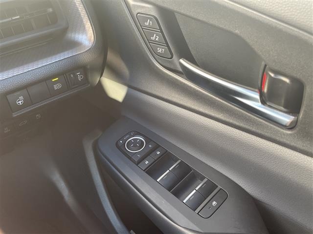 Toyota PRIUS 2023 8272541-22