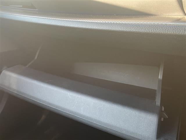 Toyota PRIUS 2023 8272541-6