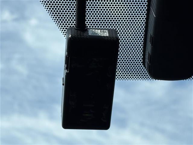 Toyota PRIUS 2018 8272542-1