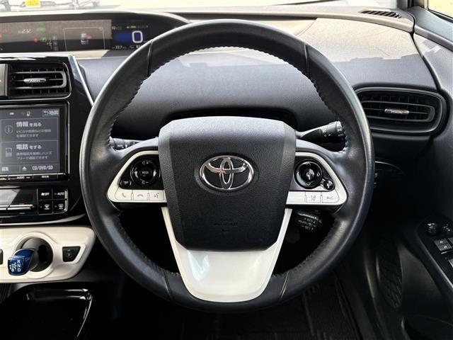 Toyota PRIUS 2018 8272542-4