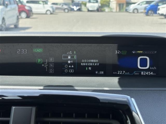 Toyota PRIUS 2018 8272542-6