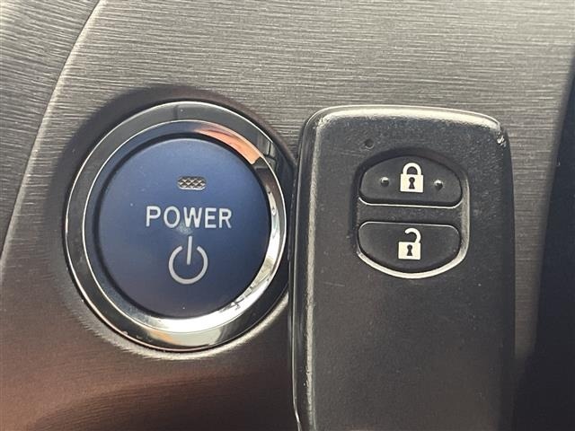 Toyota PRIUS 2013 8272543-3