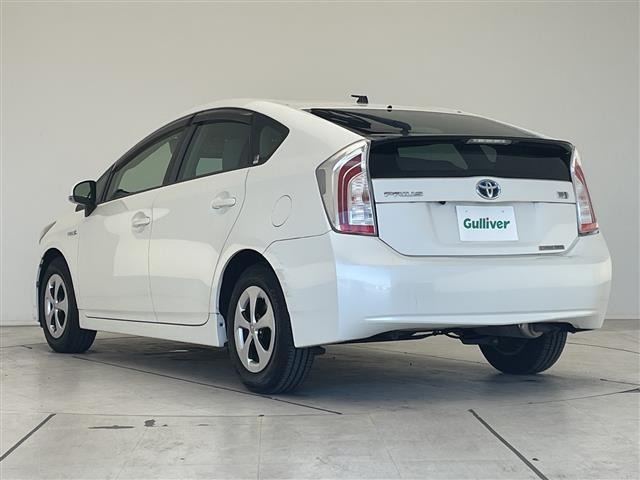 Toyota PRIUS 2013 8272543-4